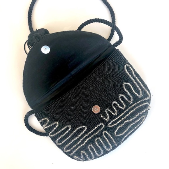 Vintage Lord & Taylor Black & Silver Beaded Crossbody Bag with Tassel - Picture 4 of 5
